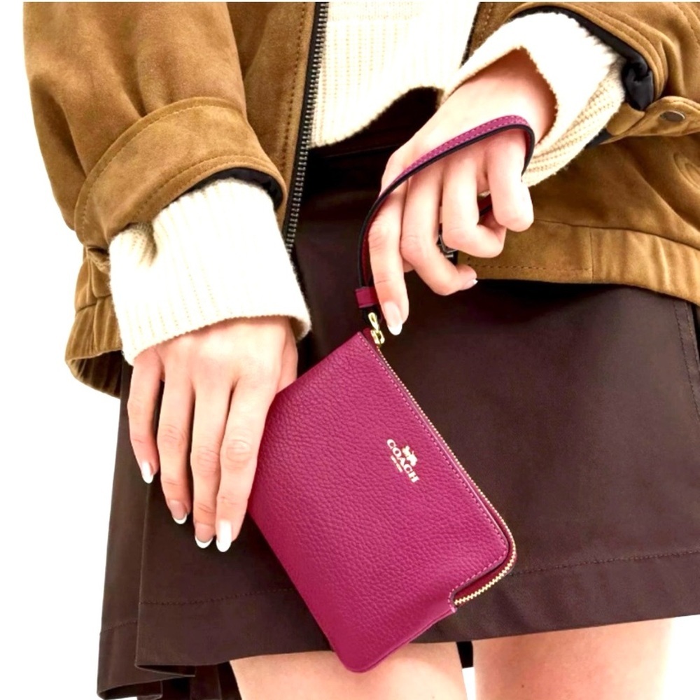COACH, Pebbled Leather Corner Zip in Fuchsia/Magenta Wristlet